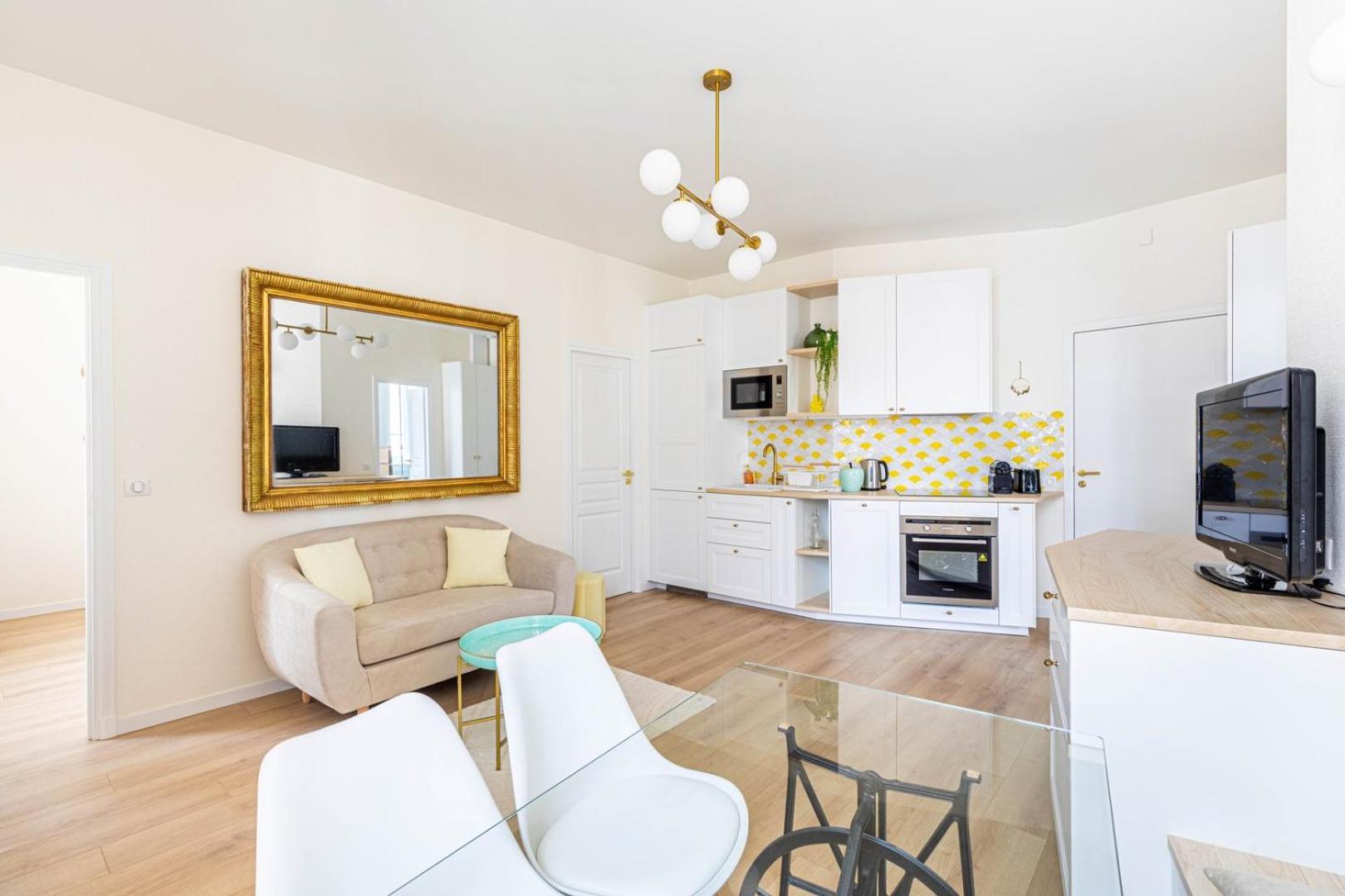 Апартаменты Guestready - Apt Moderne - Direct Champs Elysees Клиши Экстерьер фото