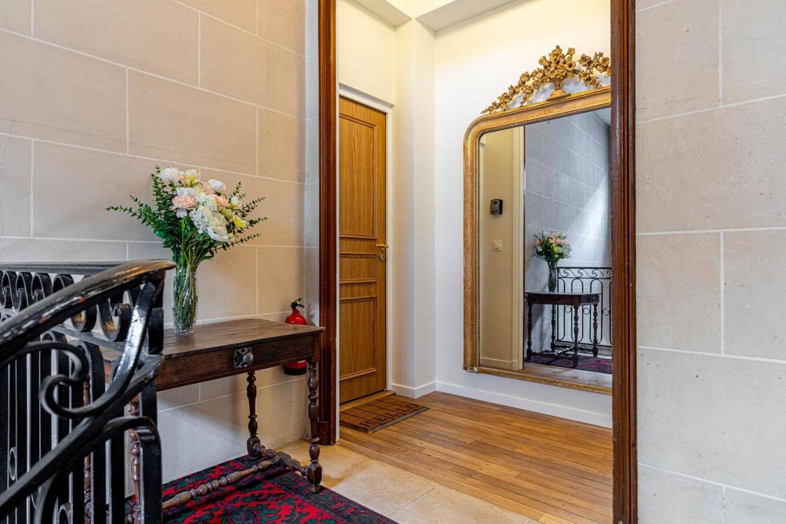 Апартаменты Guestready - Apt Moderne - Direct Champs Elysees Клиши Экстерьер фото